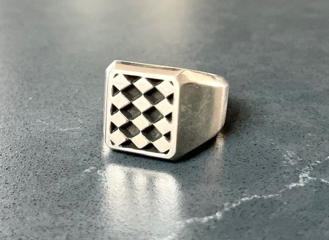 Sterling Silver Big Block Diamond Pattern Ring size 13/Archive