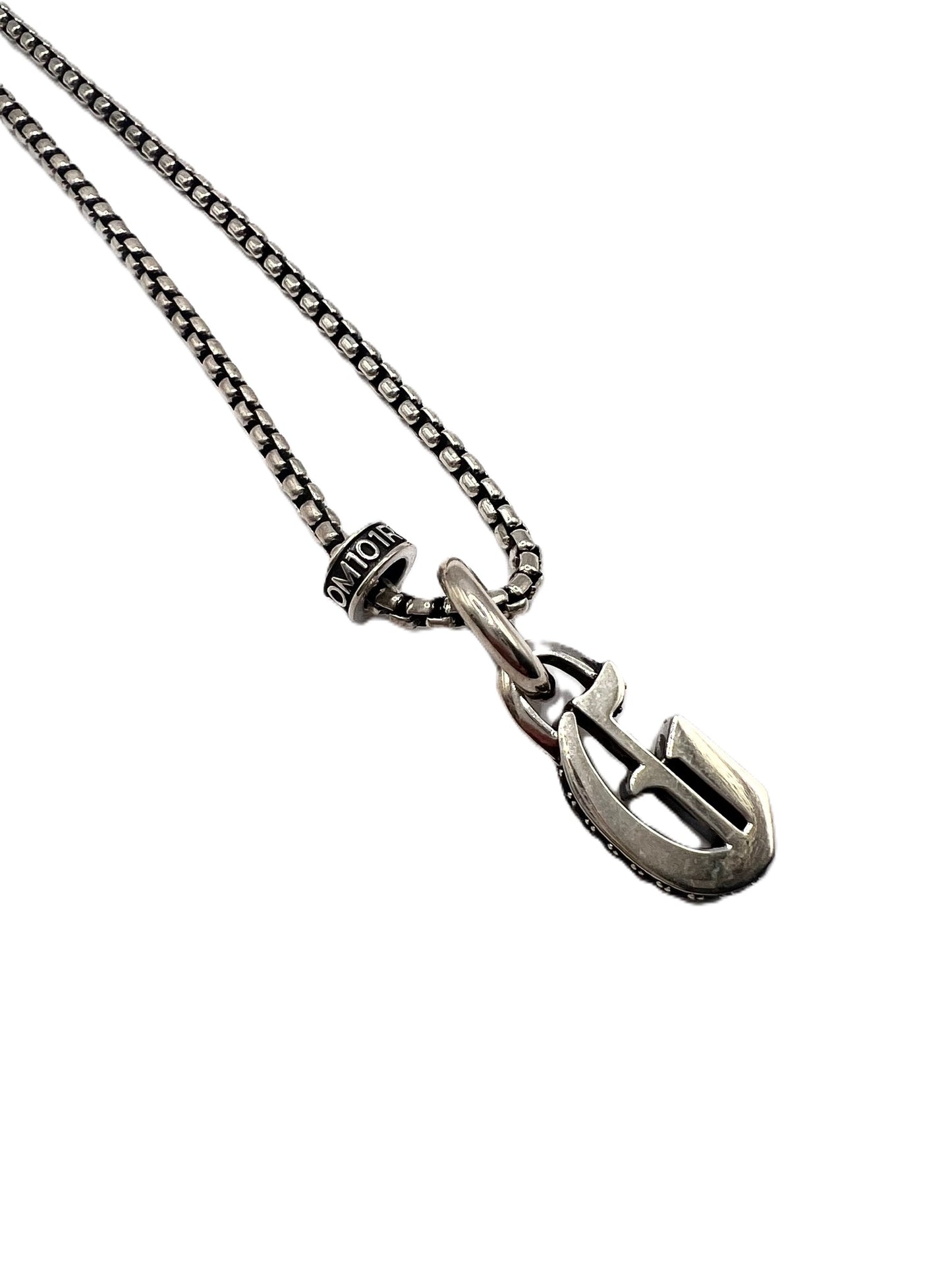 STERLING SILVER INITIAL LETTER "G"PENDANT IN OLD ENGLISH WITH CHAIN /PROTOTYPE