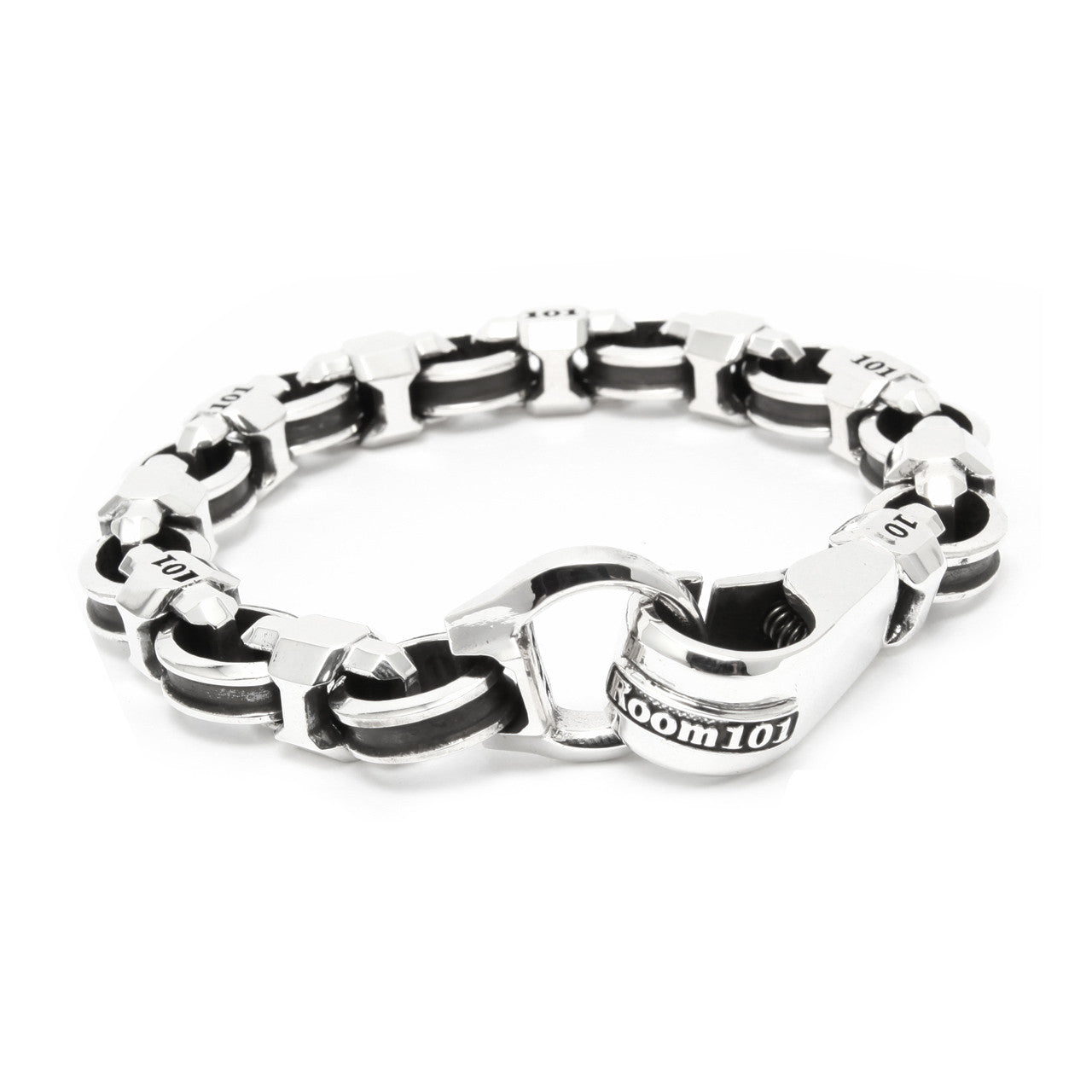 Caterpillar Channel Link with D Clasp