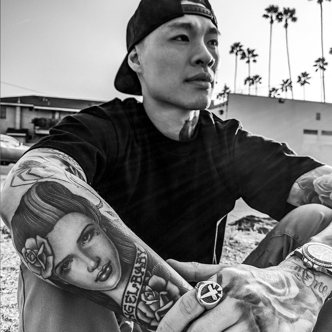 Chuey Quintanar Oval Cross Ring