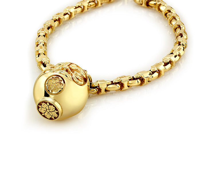 Custom 18K Gold Daruma Pendant