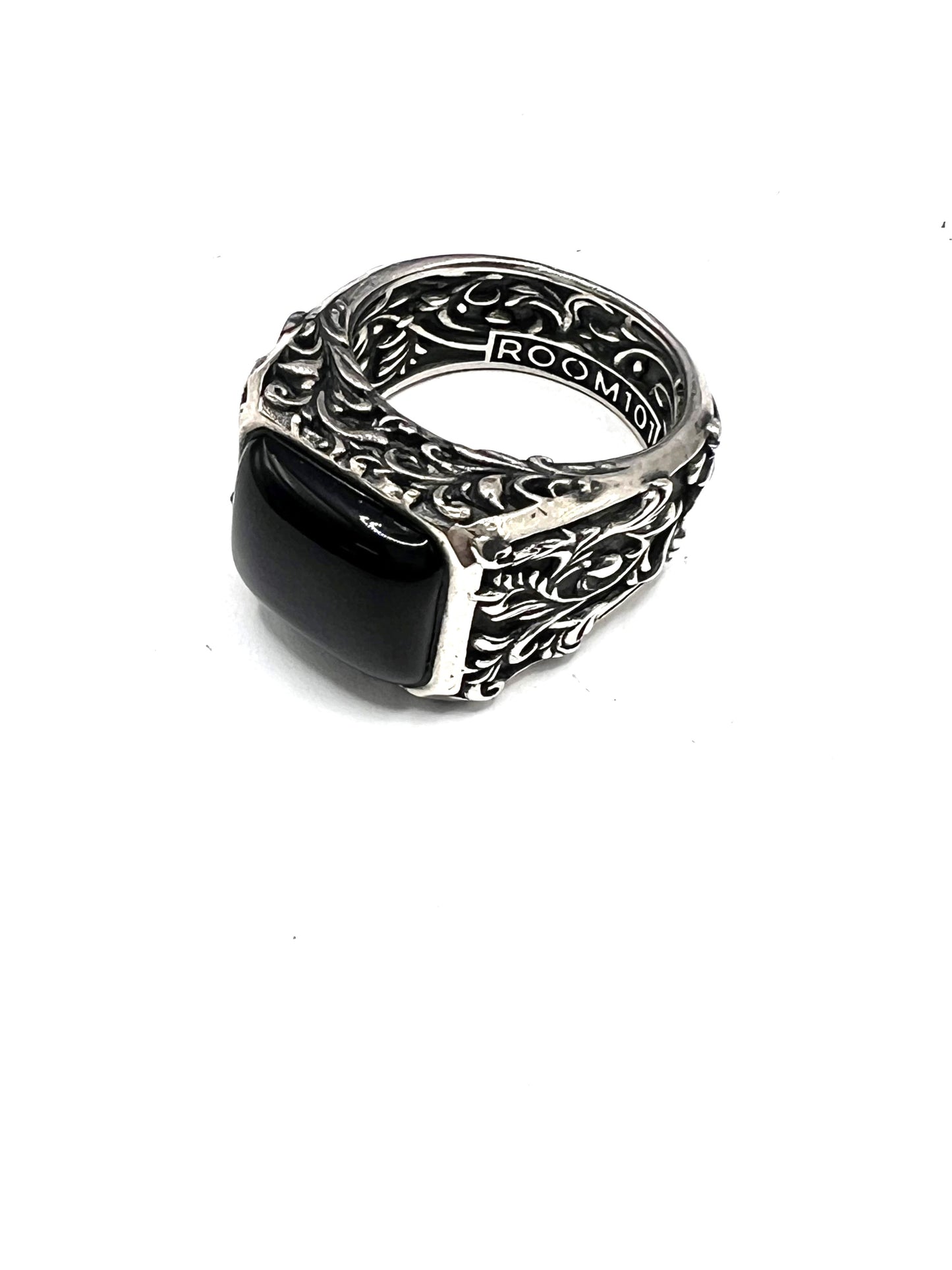 FILIGREE BLOCK RING WITH CABOCHONE ONYX/ ARCHIVE