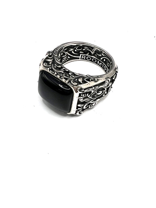 FILIGREE BLOCK RING WITH CABOCHONE ONYX/ ARCHIVE