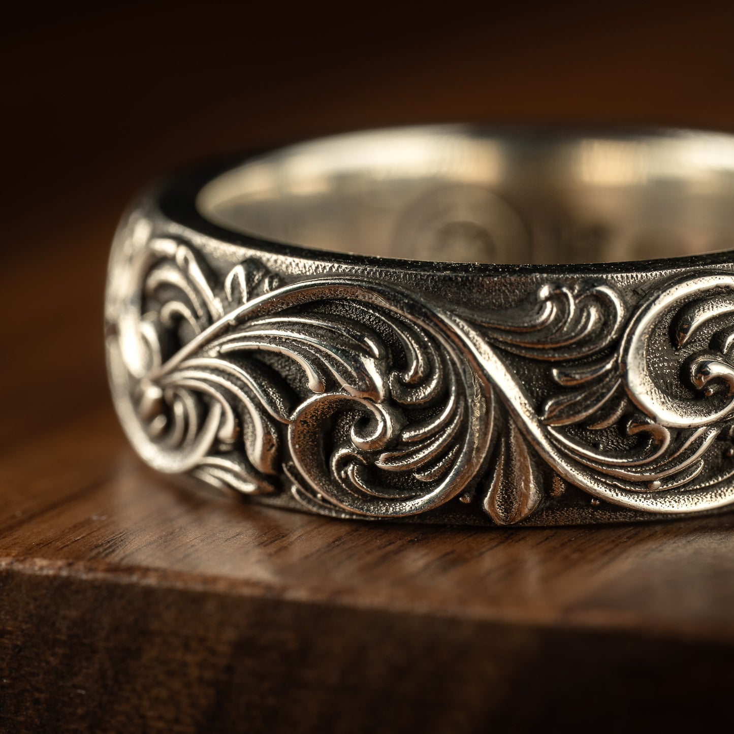 Medium Filigree Band