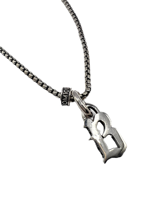 STERLING SILVER INITIAL LETTER "B"PENDANT IN OLD ENGLISH WITH CHAIN /PROTOTYPE