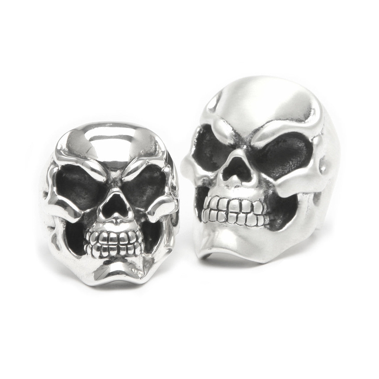 XXL 06 Skull Ringer